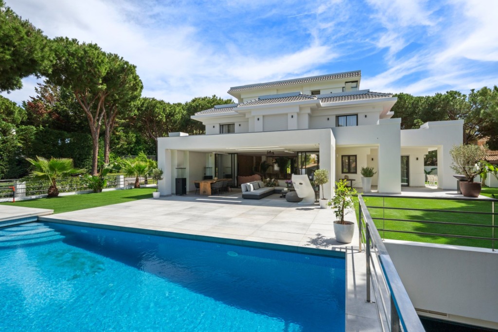 Luxury Villa Marbella East Spain (1)