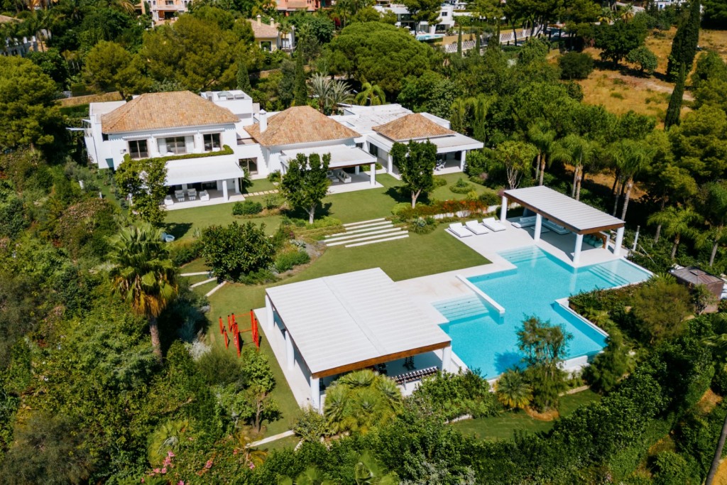 Luxury Mansion for sale Sierra Blanca (1)