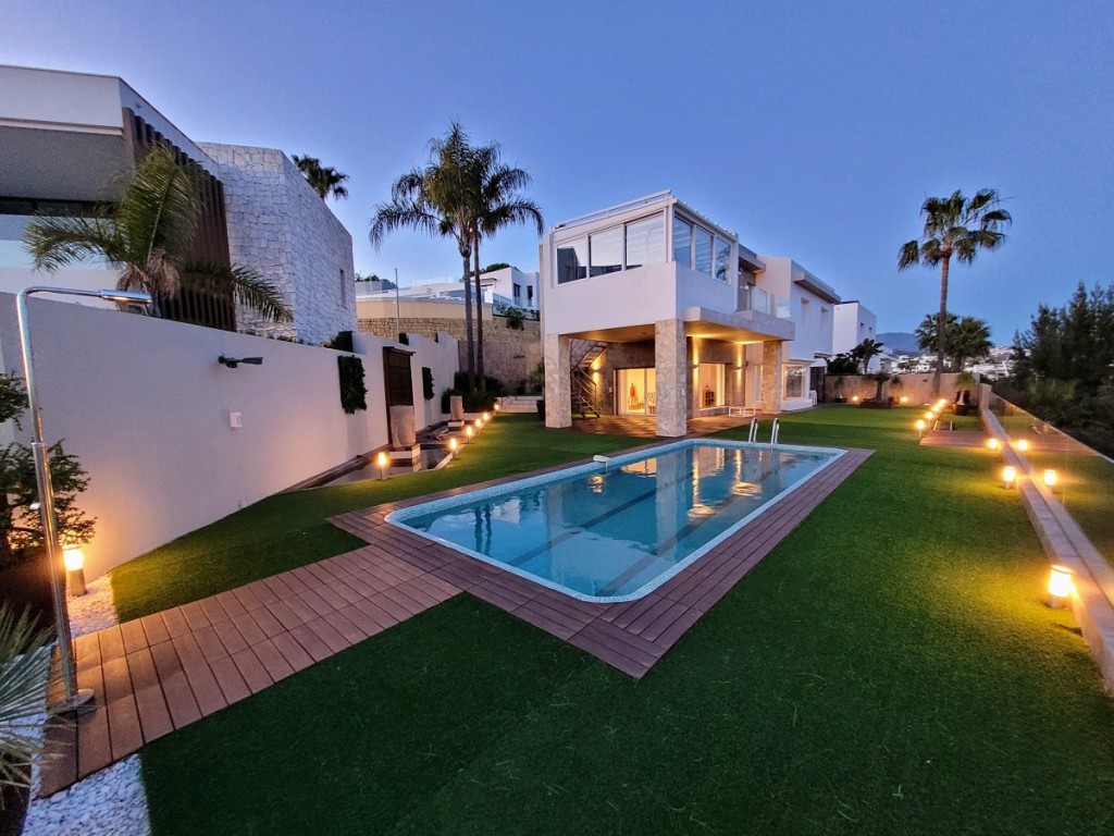 pool-villa