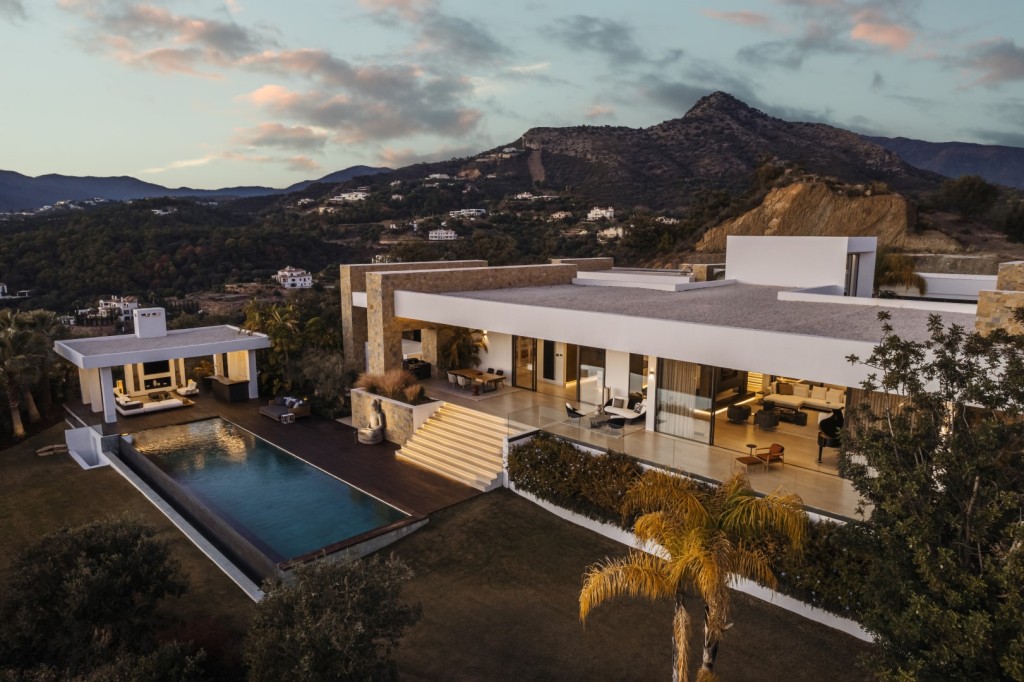 Frontline Golf Modern Luxury Villa Benahavis Spain (1)