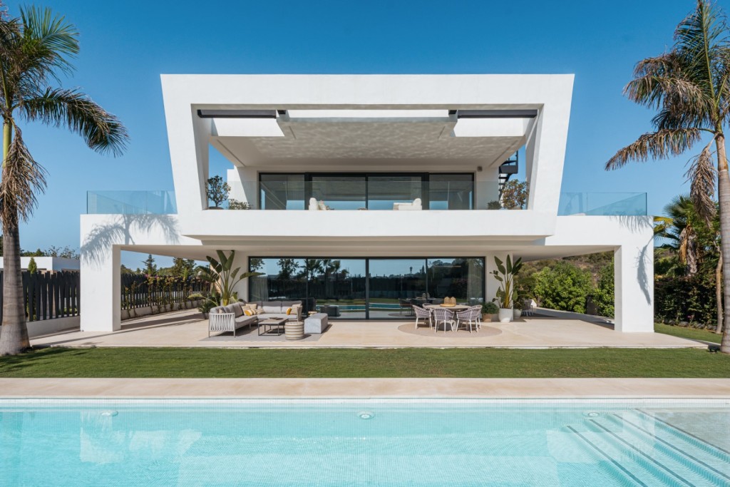 Luxury Modern New Villa Marbella Golden Mile (1)